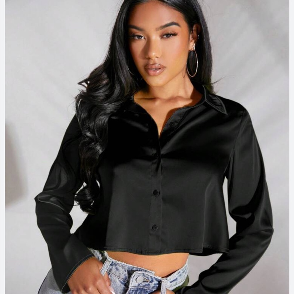 Love Tree Black Cropped Satin Button-Down Shirt